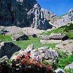Landhaus Alpbach アルプバッハ